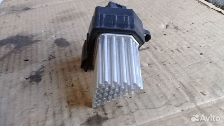 Резистор-Сопротивление (ёжик) печки BMW E39-Бмв 39