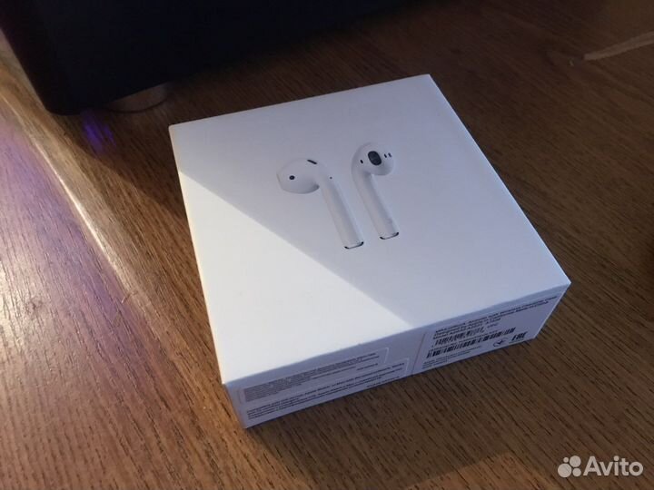 Apple AirPods 2