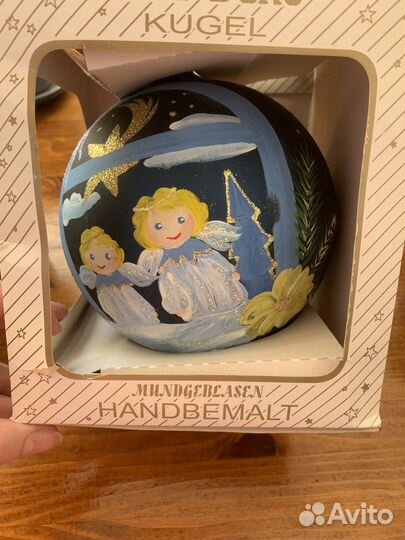 Новогодний большой стеклянный шар