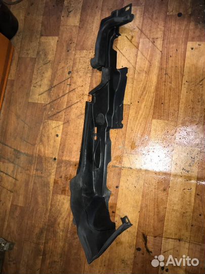 Накладка крыла Audi A5 8w6821170c 2016