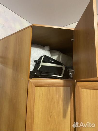 Компьютерный стол и шкаф