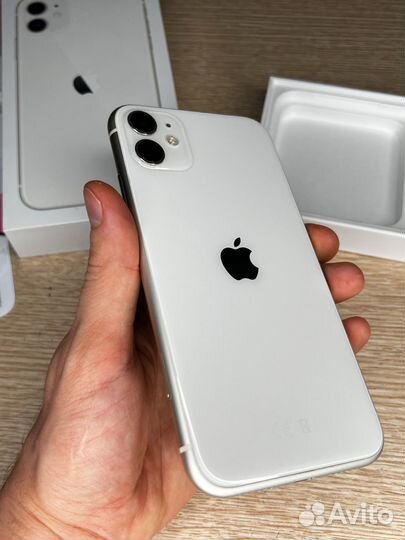 iPhone 11, 64 ГБ