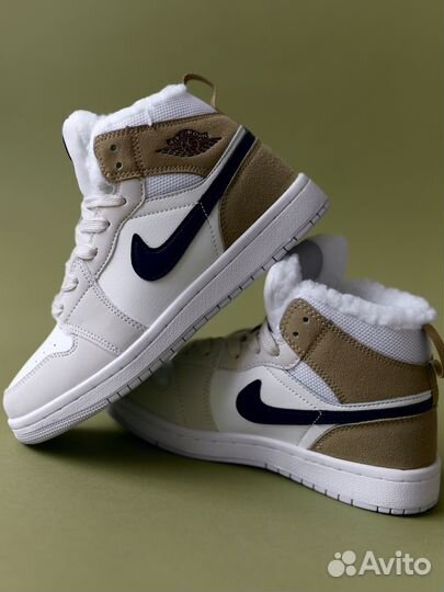 Кроссовки детские nike зимние