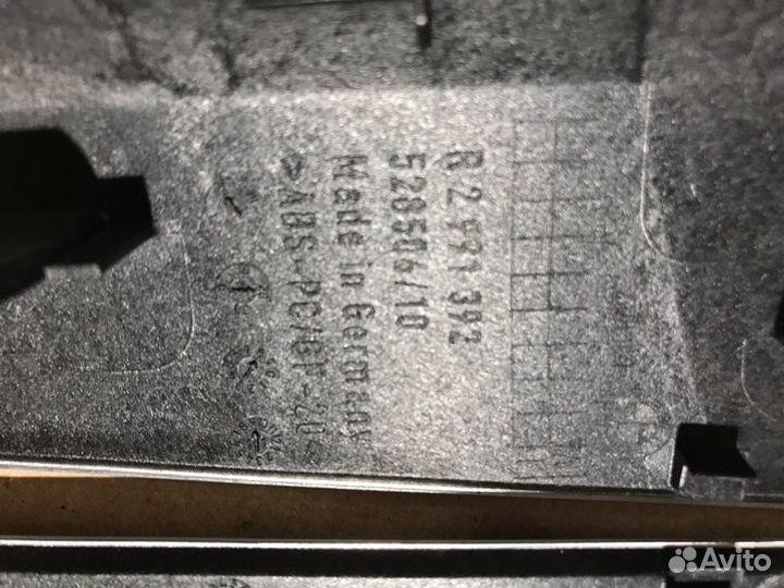 Накладка двери Bmw X1 E84 N20B20 2009