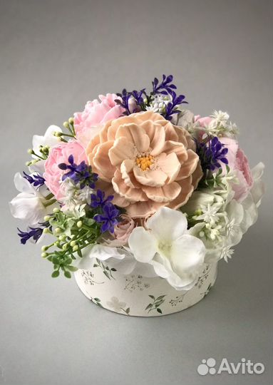 Букет пионов из мыла