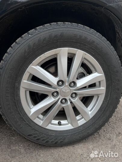 Nokian Tyres Hakkapeliitta 9 SUV 235/60 R17