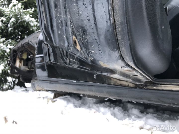 Дверь задняя левая на Audi A6 C4 седан