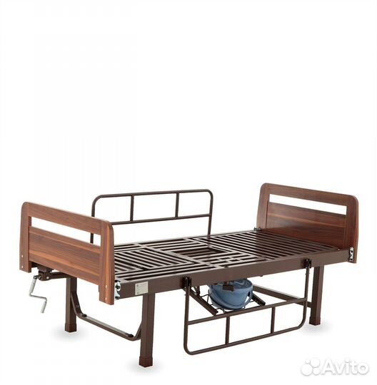 Медицинская кровать с матрасом