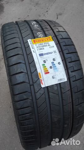 Pirelli P Zero PZ4 L.S. 315/35 R22 и 275/40 R22