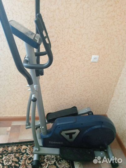 Эллиптический тренажер torneo