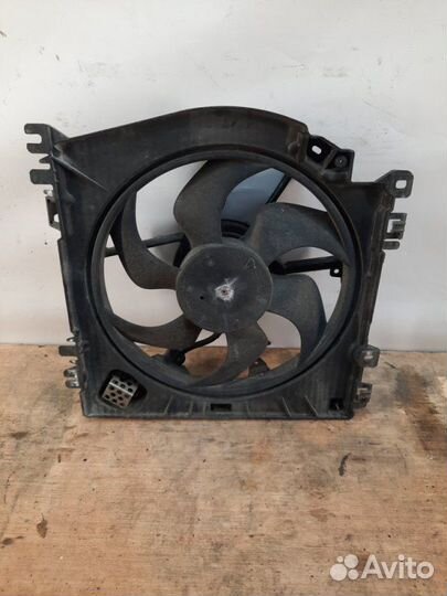 Вентилятор радиатора Renault Modus хэтчбэк 5 дв