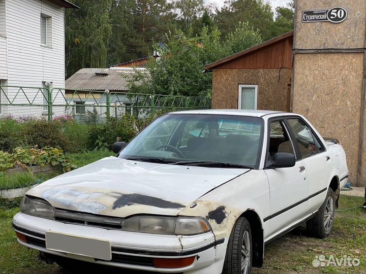 Toyota Carina 1.5 AT, 1991, битый, 454 000 км