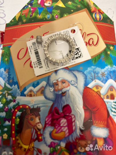 Серебряное кольцос фианитами