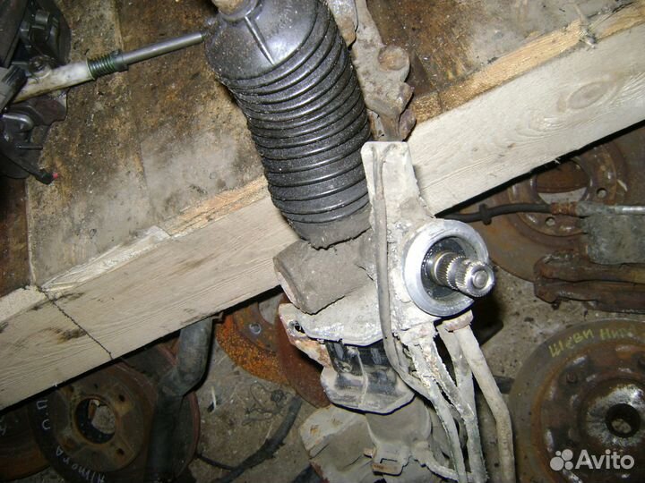 Рулевая рейка Мазда 626 гд Mazda 626 GD 89 год
