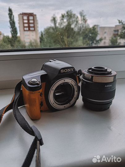 Зеркальный фотоаппарат