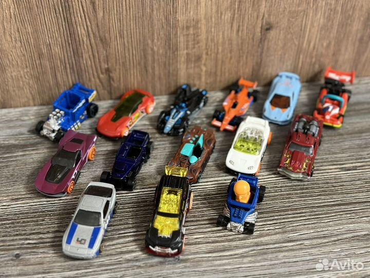 Машинки хотвилс