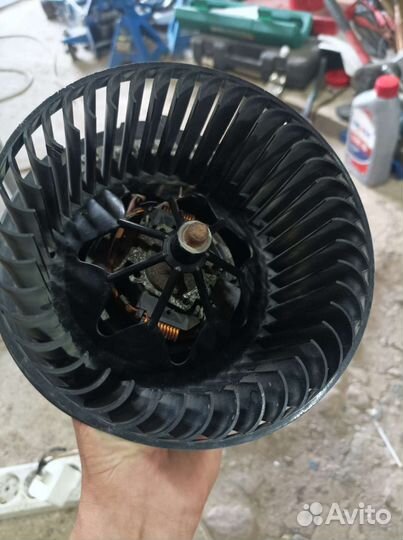 Моторчик отопителя VW tiguan оригинал