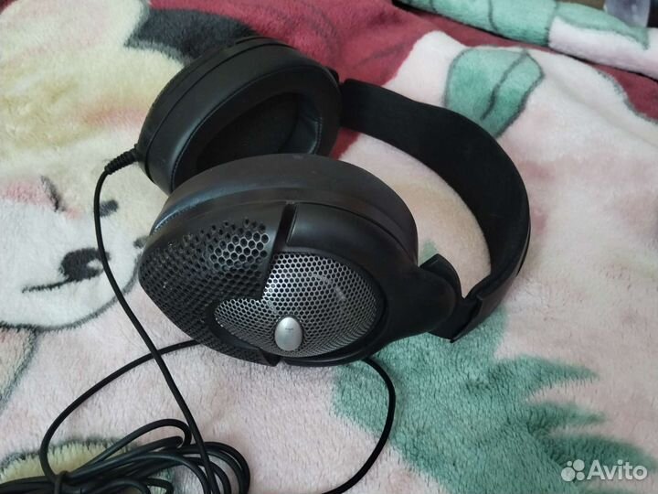 Студийные наушники sennheiser hd590