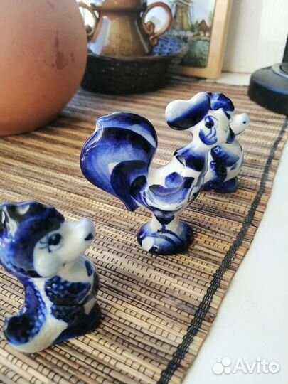 Статуэтки Гжель Петух Драконы