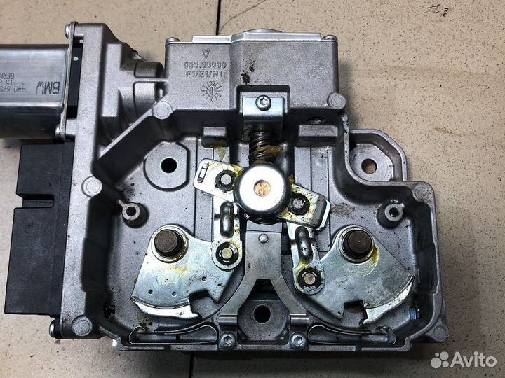 BMW 7 E65 Моторчик ручника