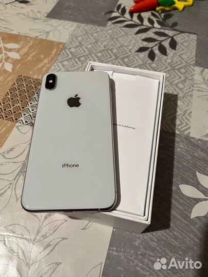 iPhone Xs Max, 64 ГБ