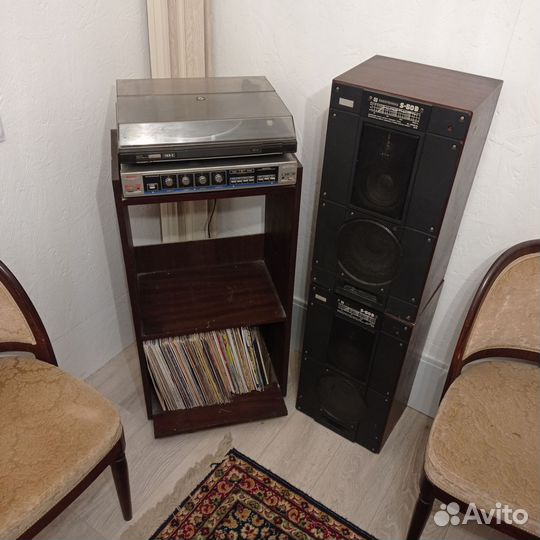 Усилитель, колонки, тумба