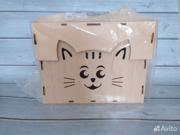 Ящик с крышкой