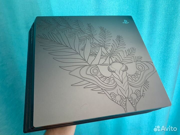 Sony PS4 Pro Limited Edition Редкая