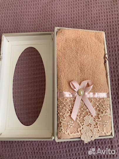 Полотенца подарочное