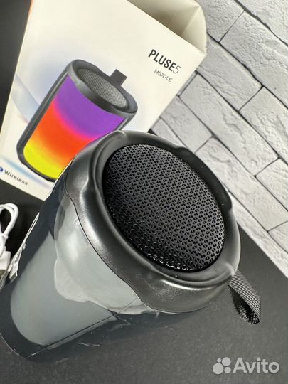 JBL Pulse 5 middle