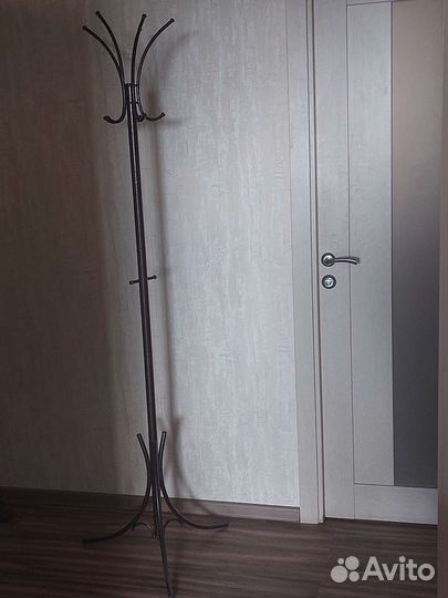 Вешалка напольная