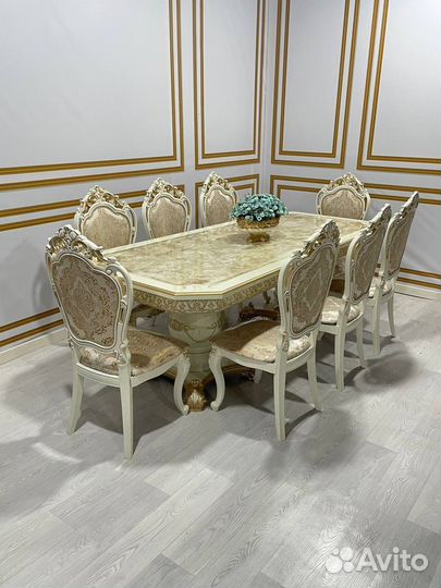 Стол и стулья 1
