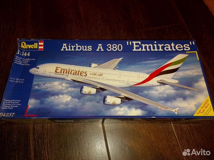 Сборная модель самолета 1 144