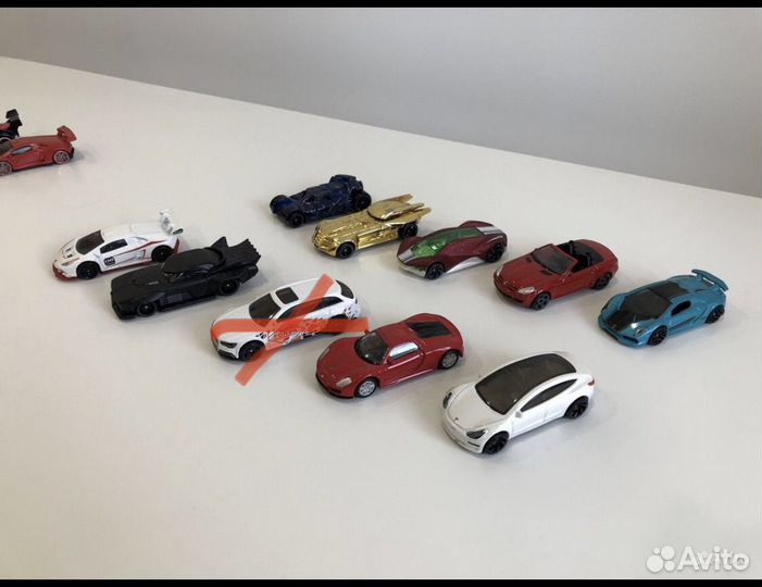 Hot wheels 1:64 машинки