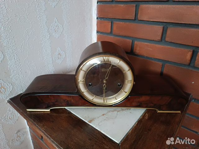 Каминные часы четвертные,из Германии