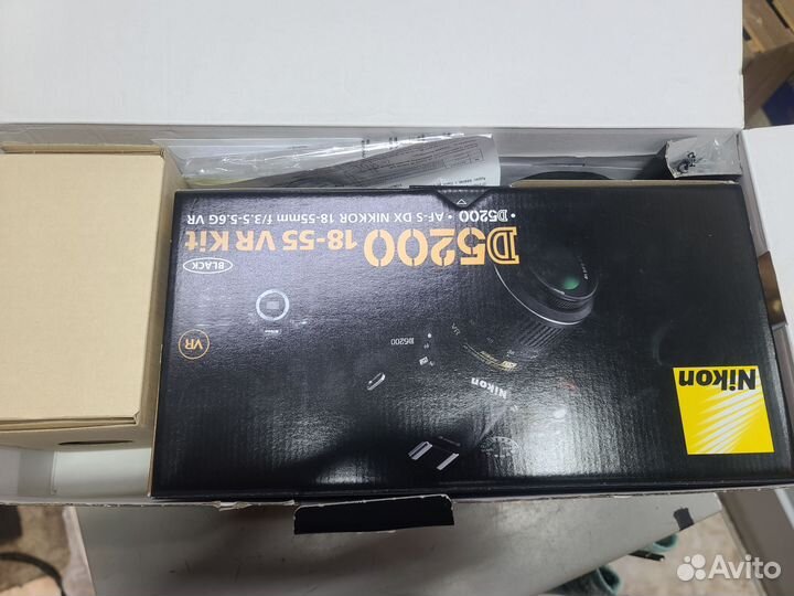 Nikon d5200 double vr zoom Kit