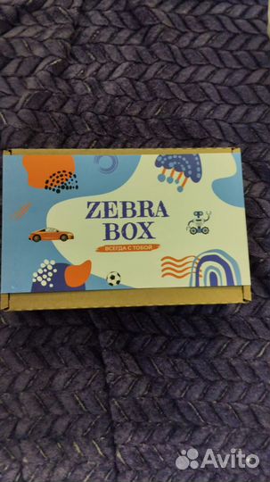 Отдам школьные наборы для девочки и мальчика