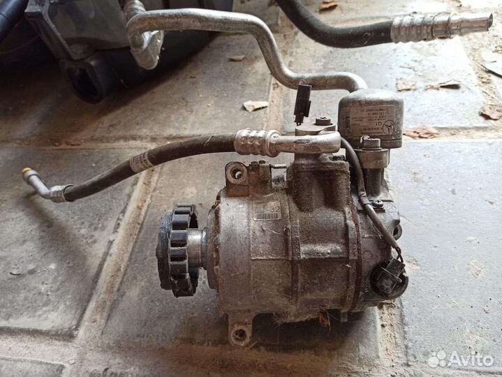 Компрессор кондиционера Mercedes Benz glk x204