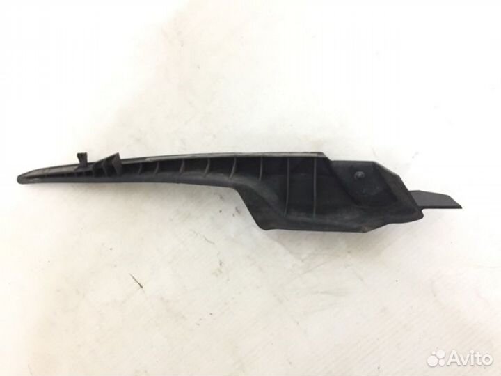 Уплотнитель лобового стекла передний правый Lexus