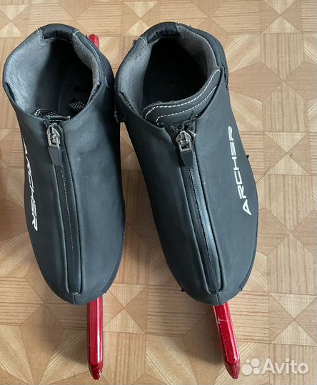 Конькобежные коньки