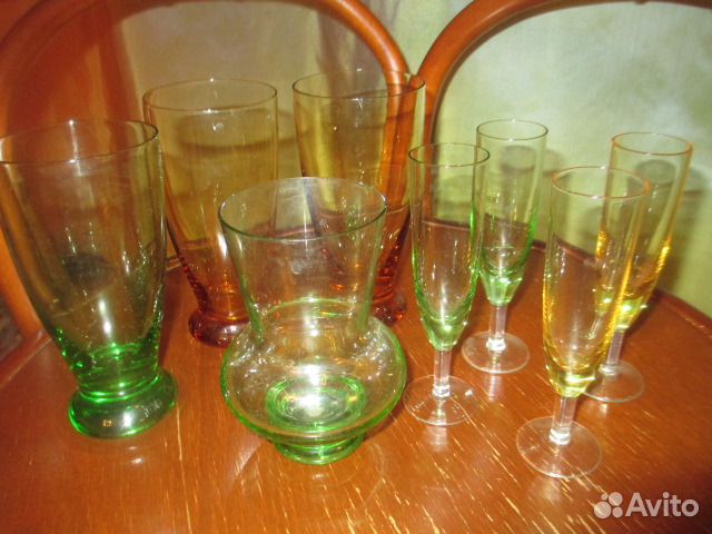 Стаканы,ваза,фужеры цветное стекло Чехословакия