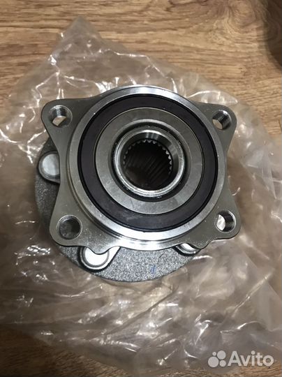 Ступица заднего колеса Mitsubishi Lanser 10