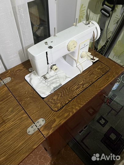 Швейная машинка