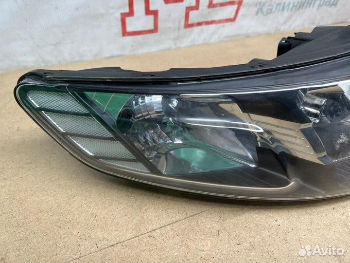Фара передняя правая Kia Cerato 2 2012