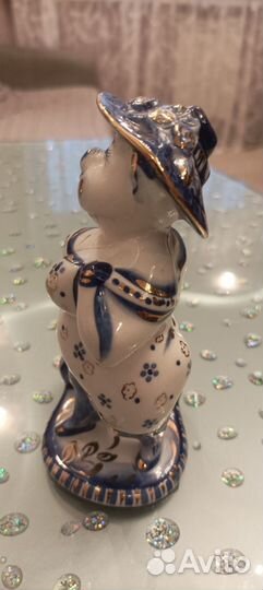 Фарфоровые статуэтки гжель