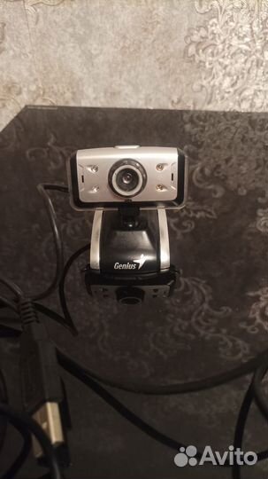 Веб-камера Genius