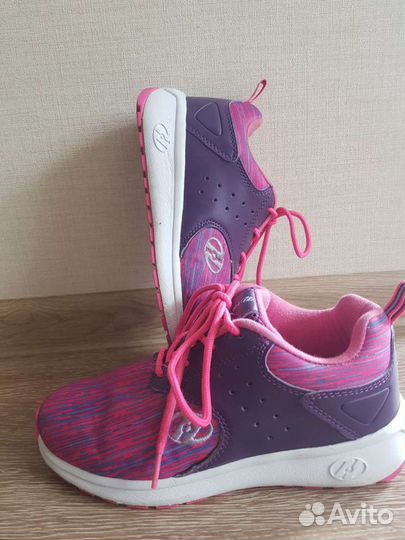 Роликовые кроссовки Heelys