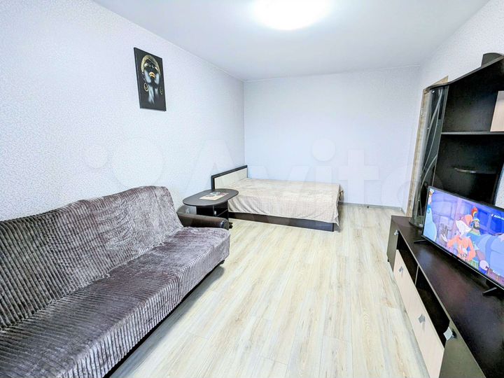 2-к. квартира, 74 м², 15/17 эт.