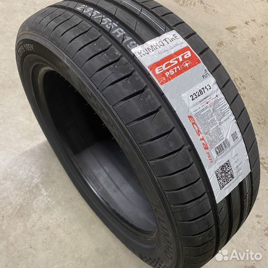 Kumho Ecsta PS71 255/50 R19 107Y