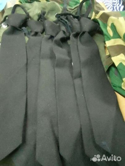 Военный черный галстук